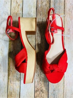 Copper Key Red Knotted Platform Sandals